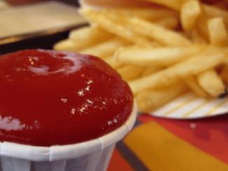 pengurus mcdonalds dibelasah